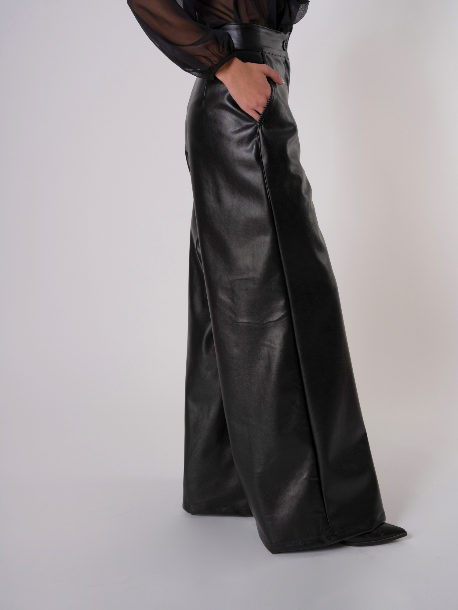 PANTALON GIULIA ECOCUERO NEGRO