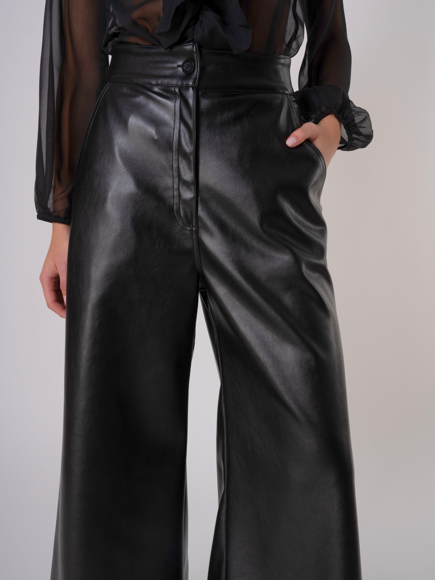 PANTALON GIULIA ECOCUERO NEGRO