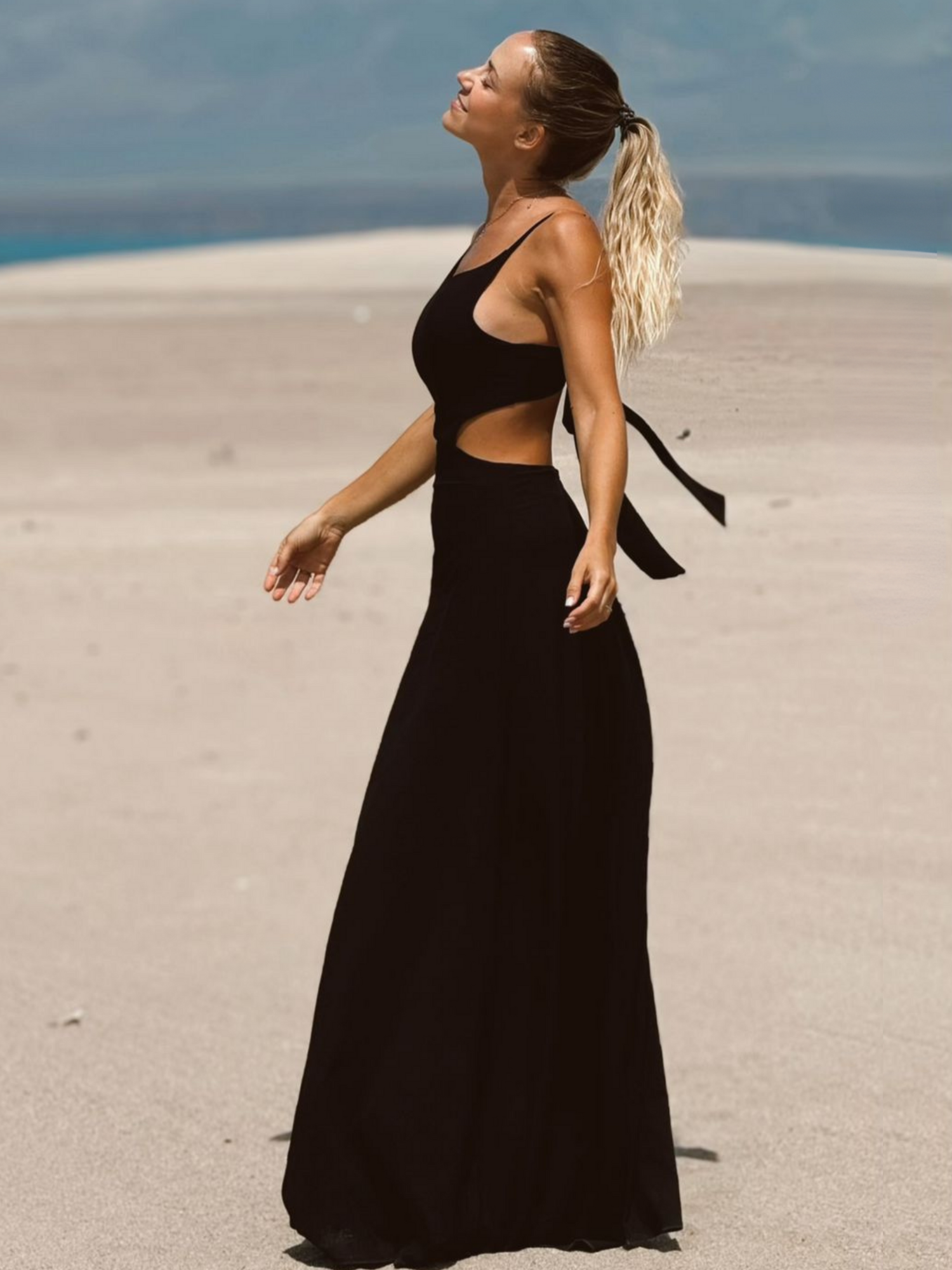 VESTIDO CALA BLACK